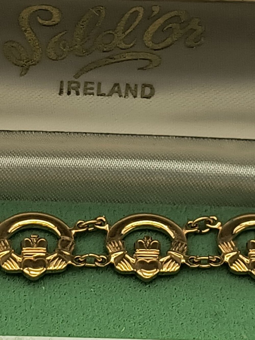 Vintage Sol d'Or 14 KT Rolled Gold Claddagh Bracelet Original Box